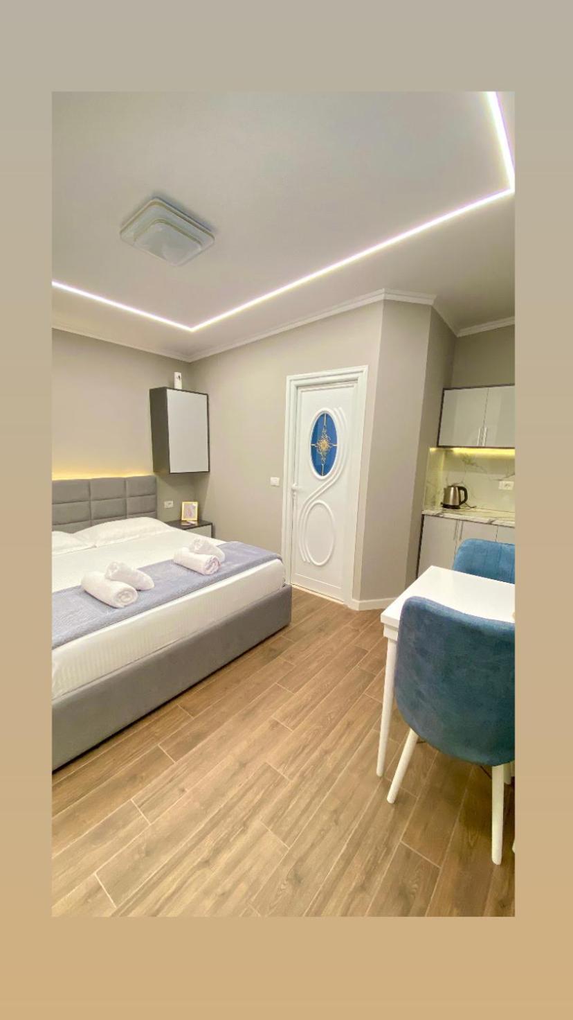בראט Guest House Luli Strumi מראה חיצוני תמונה